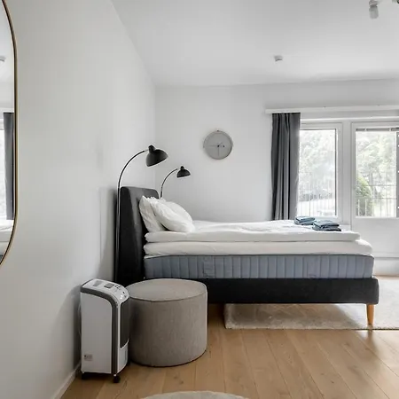 Elegant On The Riverfront Apartment Turku